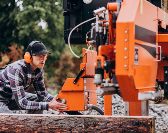 Jak technologie laserowe pomagają w pracach i robotach ziemnych?
